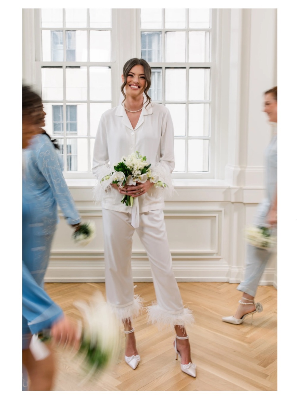 IN MY SUNDAYS Classic White Feather Long Sleeve & Cropped Pant Pajama Set